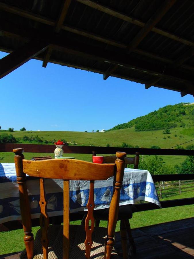 Forest Lodge On The Pyramid Visoko Bagian luar foto