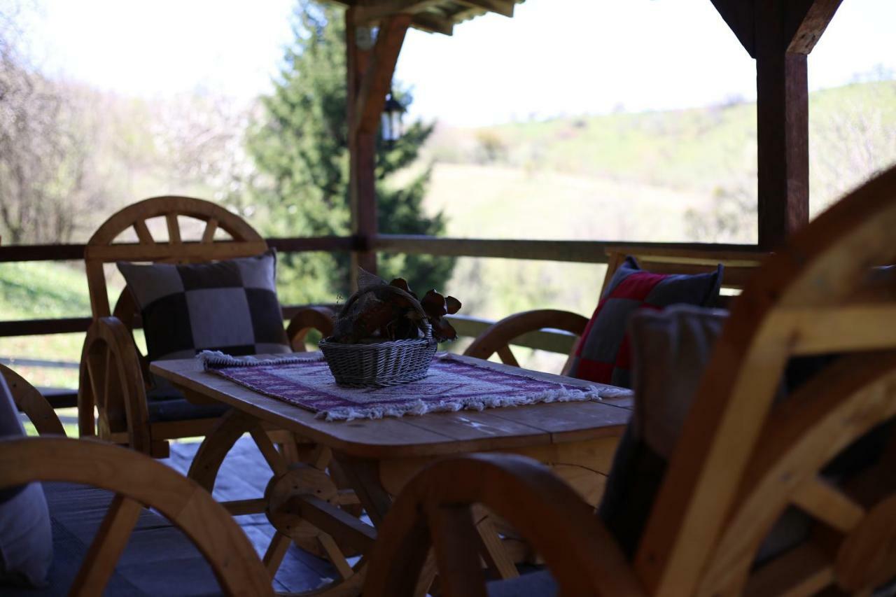 Forest Lodge On The Pyramid Visoko Bagian luar foto